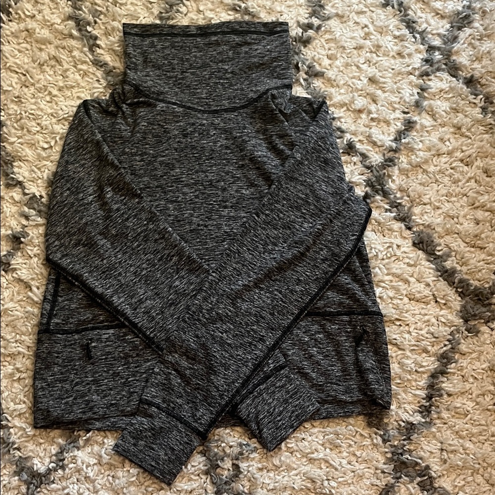 Gray Lululemon turtleneck sweat shirt